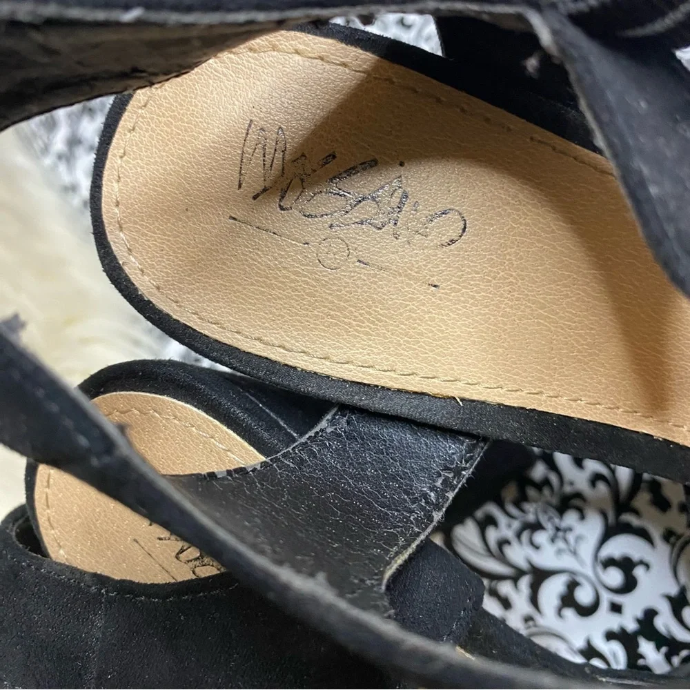 Mossimo : size : 8 : black ‘coco’ suede 5” peep-toe platform sandal pumps heels